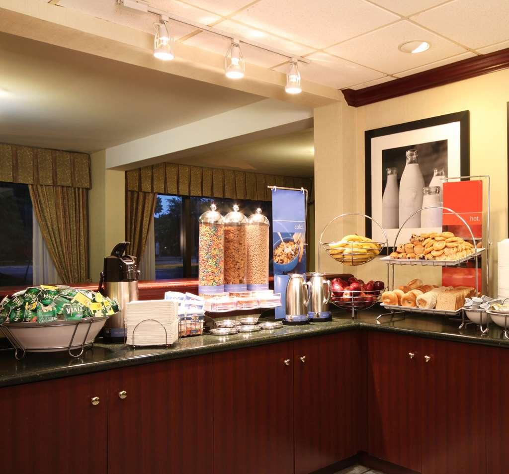 סקאוקוס Best Western Plus Meadowlands מראה חיצוני תמונה