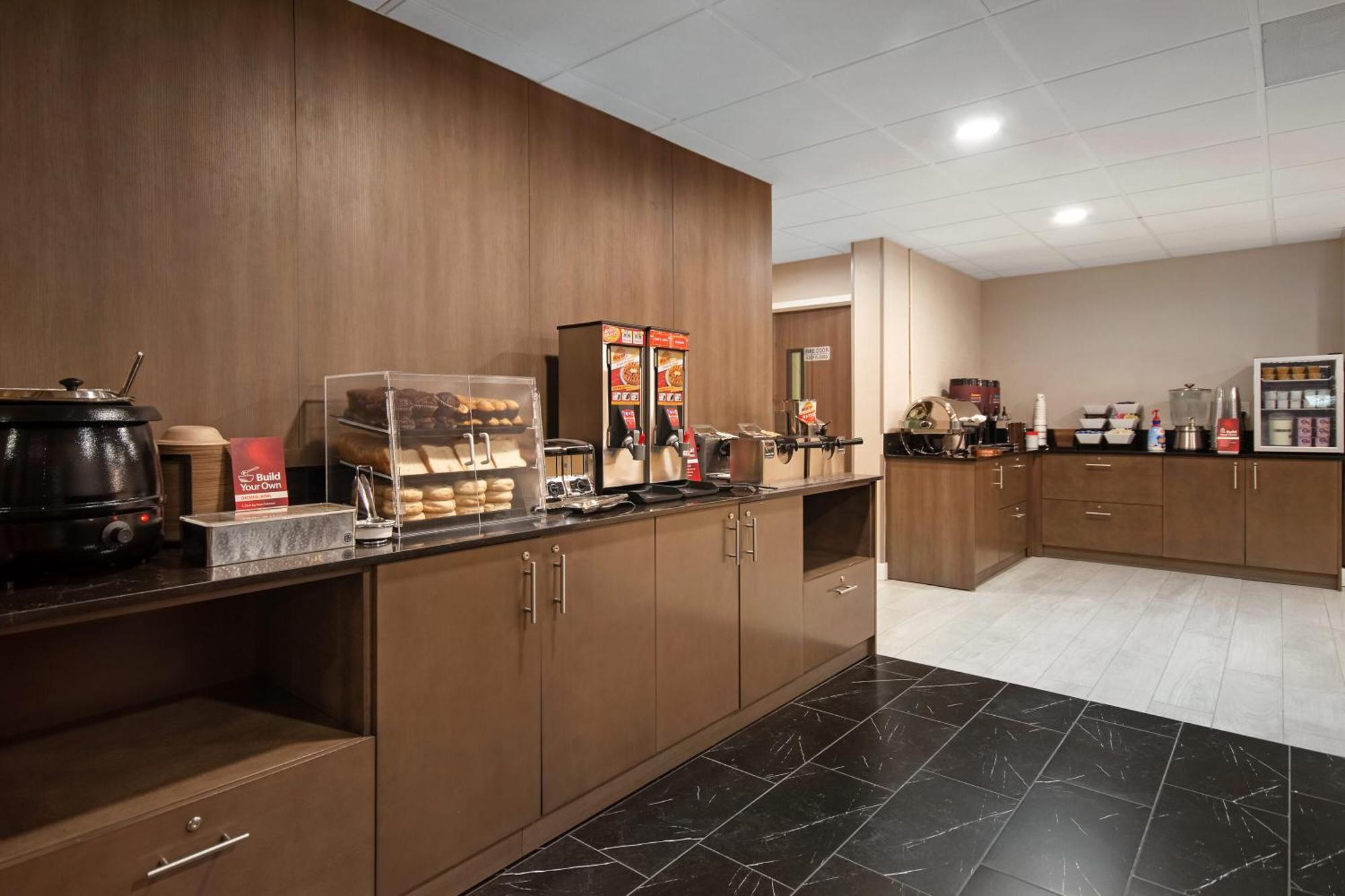 סקאוקוס Best Western Plus Meadowlands מראה חיצוני תמונה
